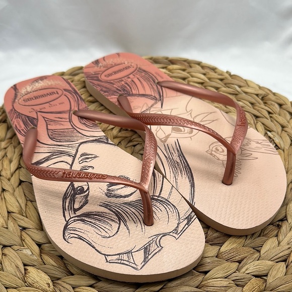 Disney Havaianas Artistic Flip Flops in Peach and Brown - Picture 1 of 7
